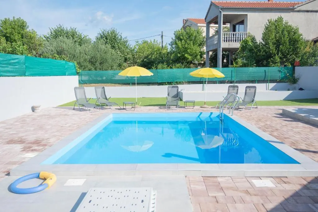 Zale Apartmani Zadar Apartment