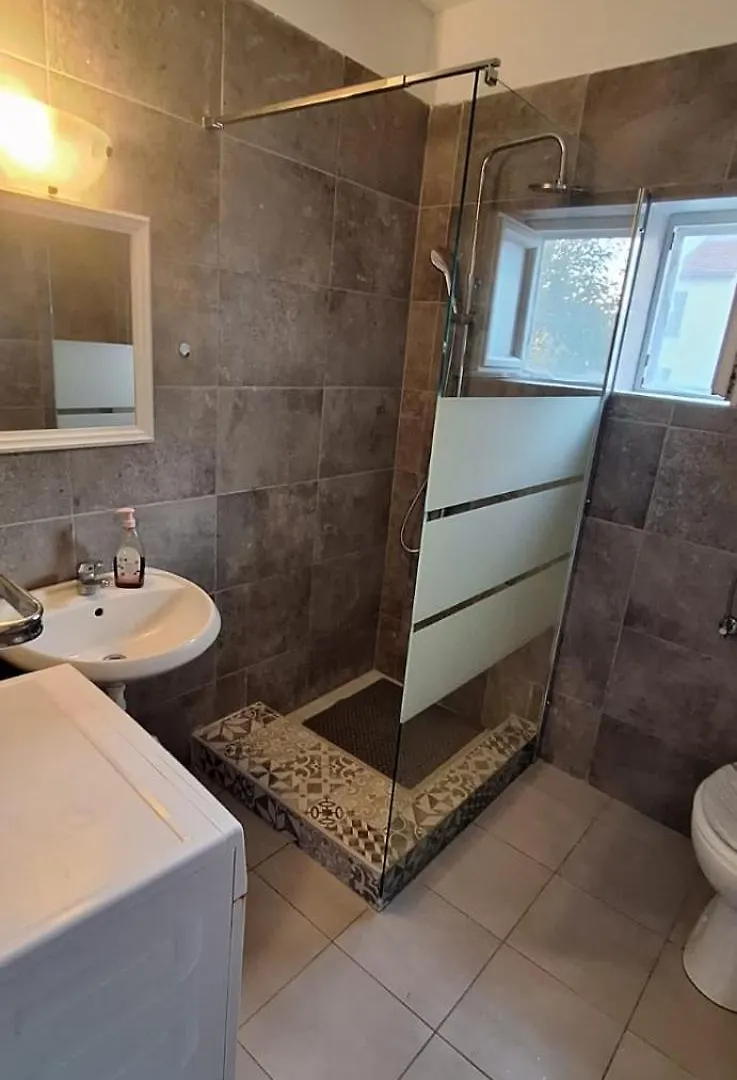 Zale Apartmani Zadar 0*,
